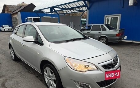 Opel Astra J, 2011 год, 625 000 рублей, 3 фотография