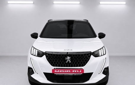 Peugeot 2008 II, 2021 год, 1 860 000 рублей, 2 фотография