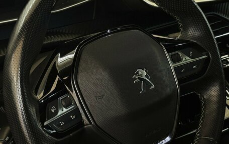 Peugeot 2008 II, 2021 год, 1 860 000 рублей, 13 фотография