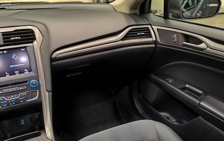 Ford Fusion (North America) II, 2017 год, 1 180 000 рублей, 14 фотография