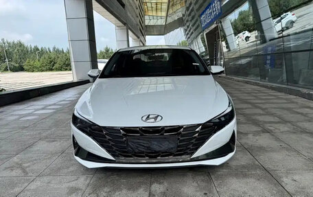 Hyundai Elantra, 2022 год, 1 250 000 рублей, 2 фотография