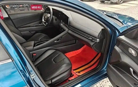 Hyundai Elantra, 2022 год, 1 225 000 рублей, 10 фотография