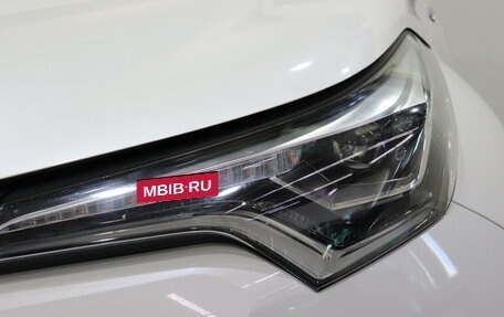 Toyota C-HR I рестайлинг, 2018 год, 1 870 000 рублей, 11 фотография
