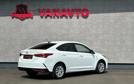 Hyundai Solaris II рестайлинг, 2021 год, 1 370 000 рублей, 5 фотография
