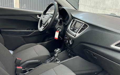 Hyundai Solaris II рестайлинг, 2021 год, 1 370 000 рублей, 14 фотография