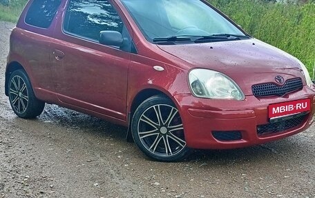 Toyota Yaris I рестайлинг, 2002 год, 333 000 рублей, 1 фотография