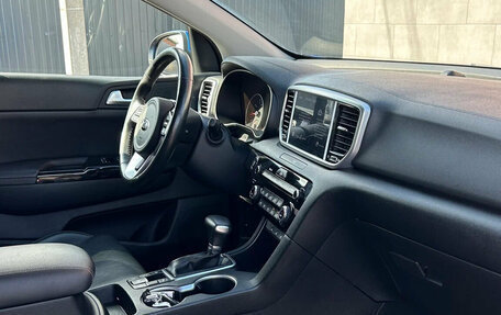 KIA Sportage IV рестайлинг, 2021 год, 2 760 000 рублей, 13 фотография