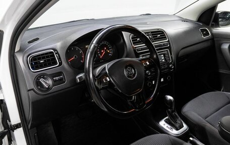 Volkswagen Polo VI (EU Market), 2018 год, 1 390 000 рублей, 10 фотография