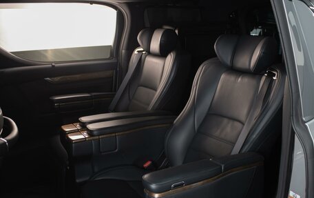 Toyota Alphard III, 2017 год, 4 200 000 рублей, 8 фотография