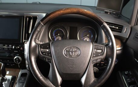 Toyota Alphard III, 2017 год, 4 200 000 рублей, 10 фотография