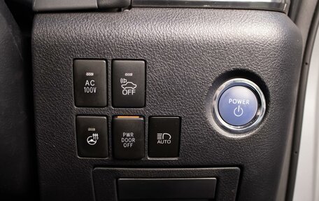 Toyota Alphard III, 2017 год, 4 200 000 рублей, 18 фотография
