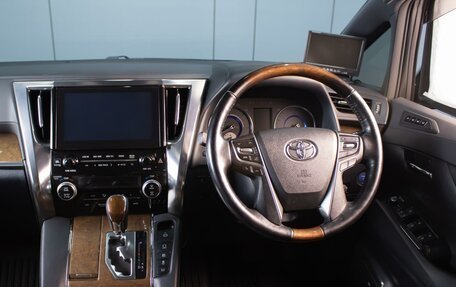 Toyota Alphard III, 2017 год, 4 200 000 рублей, 9 фотография