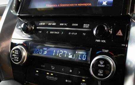 Toyota Alphard III, 2017 год, 4 200 000 рублей, 21 фотография