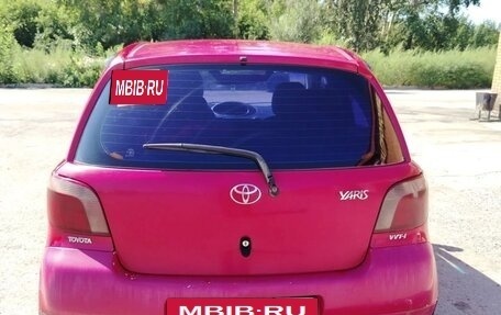 Toyota Yaris I рестайлинг, 2002 год, 380 000 рублей, 4 фотография