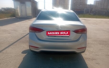 Hyundai Solaris II рестайлинг, 2017 год, 1 150 000 рублей, 3 фотография