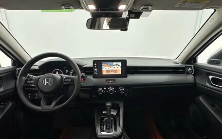 Honda Vezel, 2023 год, 1 690 000 рублей, 9 фотография