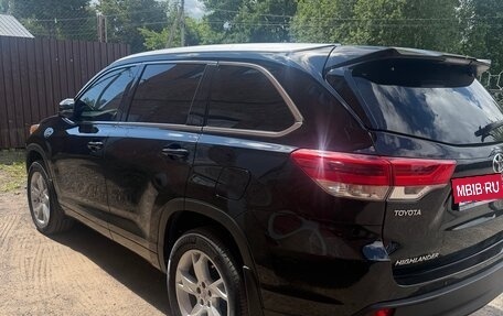 Toyota Highlander III, 2014 год, 3 850 000 рублей, 4 фотография
