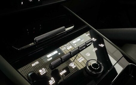 Porsche Cayenne III, 2023 год, 12 910 000 рублей, 11 фотография