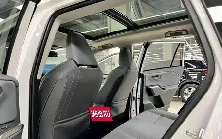 Toyota RAV4, 2026 год, 4 000 000 рублей, 9 фотография