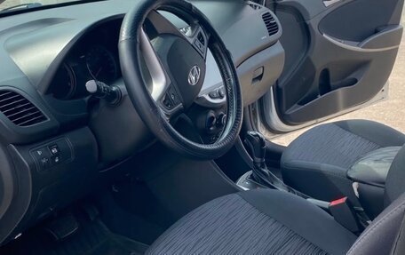 Hyundai Solaris II рестайлинг, 2014 год, 750 000 рублей, 5 фотография