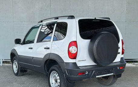 Chevrolet Niva I рестайлинг, 2019 год, 849 000 рублей, 5 фотография