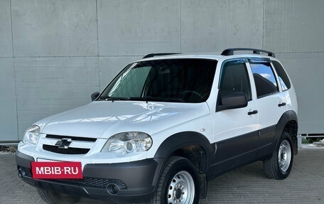 Chevrolet Niva I рестайлинг, 2019 год, 849 000 рублей, 3 фотография