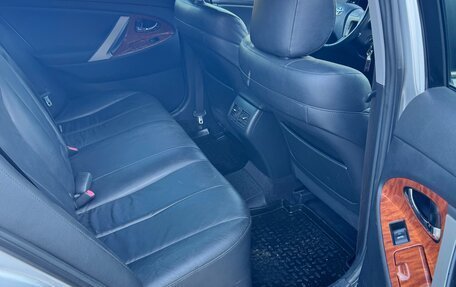 Toyota Camry, 2009 год, 1 300 000 рублей, 13 фотография