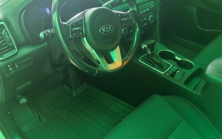 KIA Sportage IV рестайлинг, 2020 год, 2 050 000 рублей, 5 фотография