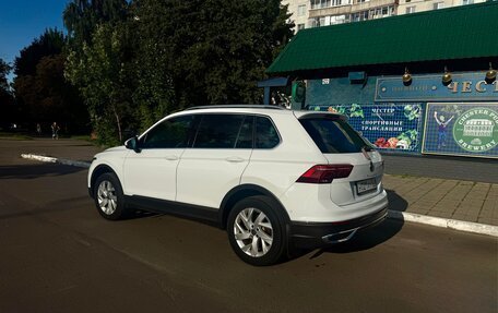 Volkswagen Tiguan II, 2021 год, 2 890 000 рублей, 6 фотография