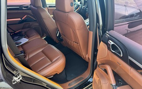 Porsche Cayenne III, 2016 год, 5 990 000 рублей, 6 фотография