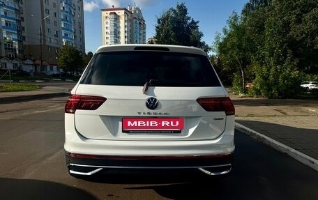 Volkswagen Tiguan II, 2021 год, 2 890 000 рублей, 4 фотография