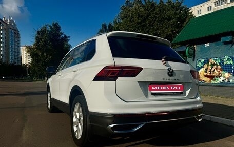 Volkswagen Tiguan II, 2021 год, 2 890 000 рублей, 5 фотография