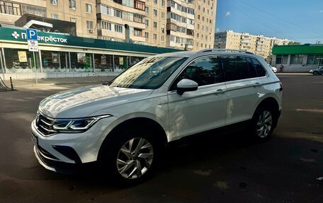 Volkswagen Tiguan II, 2021 год, 2 890 000 рублей, 11 фотография