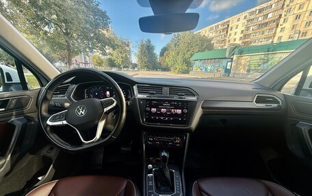 Volkswagen Tiguan II, 2021 год, 2 890 000 рублей, 13 фотография