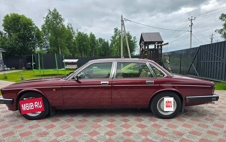 Jaguar XJ III (X350), 1994 год, 2 000 000 рублей, 14 фотография