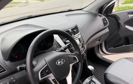 Hyundai Solaris II рестайлинг, 2012 год, 890 000 рублей, 14 фотография