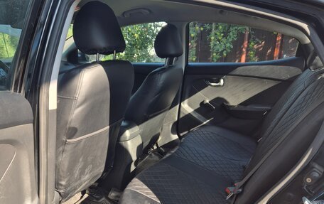 Hyundai Elantra V, 2014 год, 750 000 рублей, 12 фотография