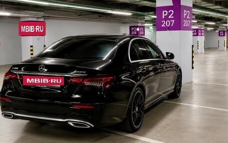 Mercedes-Benz E-Класс, 2022 год, 6 300 000 рублей, 4 фотография