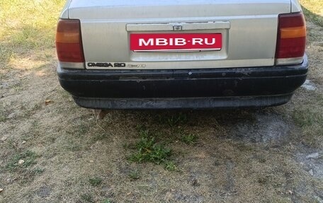 Opel Omega A, 1987 год, 115 000 рублей, 2 фотография