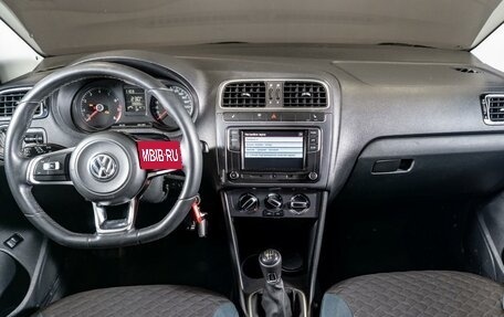 Volkswagen Polo VI (EU Market), 2019 год, 1 350 000 рублей, 10 фотография