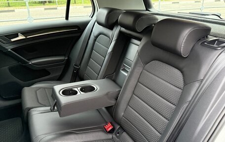 Volkswagen Golf VII, 2016 год, 1 900 000 рублей, 12 фотография