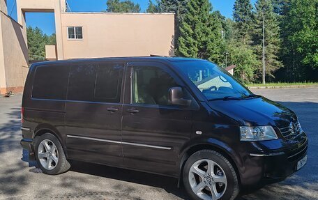 Volkswagen Multivan T5, 2009 год, 2 800 000 рублей, 3 фотография