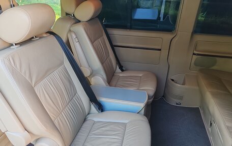 Volkswagen Multivan T5, 2009 год, 2 800 000 рублей, 13 фотография