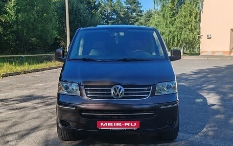 Volkswagen Multivan T5, 2009 год, 2 800 000 рублей, 2 фотография
