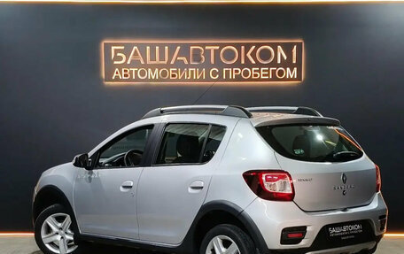 Renault Sandero II рестайлинг, 2017 год, 950 000 рублей, 7 фотография
