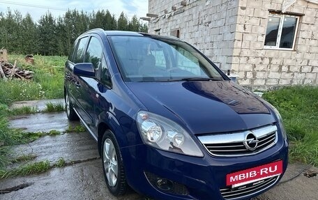 Opel Zafira B, 2013 год, 980 000 рублей, 10 фотография