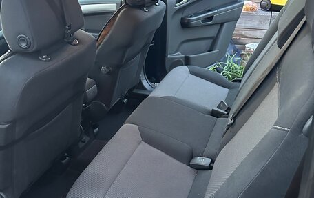 Opel Zafira B, 2013 год, 980 000 рублей, 15 фотография