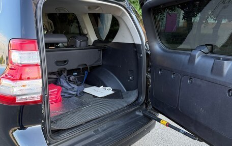 Toyota Land Cruiser Prado 150 рестайлинг 2, 2014 год, 3 600 000 рублей, 17 фотография
