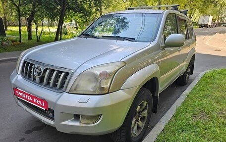 Toyota Land Cruiser Prado 120 рестайлинг, 2005 год, 865 000 рублей, 2 фотография