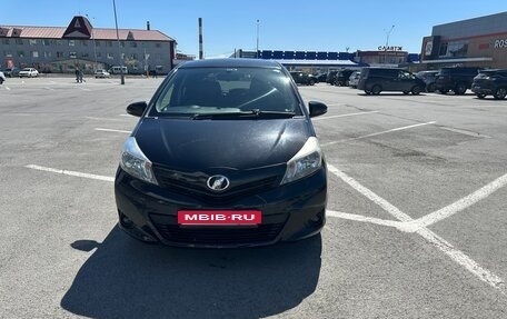 Toyota Vitz, 2011 год, 749 000 рублей, 3 фотография